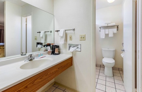 Barstow Hotel | Econo Lodge On Historic Route 66