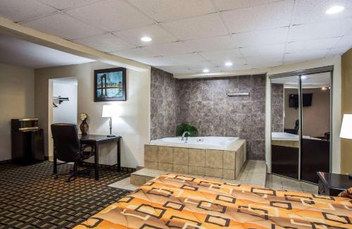 South Salisbury Hotel | Econo Lodge Salisbury