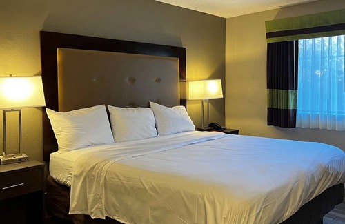 Spring Lake Hotel | Econo Lodge