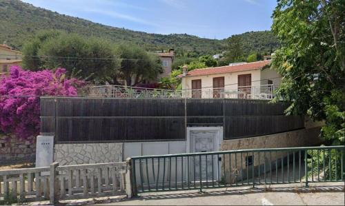 Beausoleil Villa | EDEN CAP : A delightful villa lodges 11 adults just one km away from Monte Carlo station