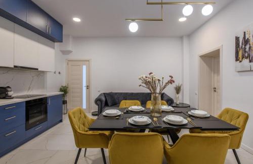 Old Town Apartment | Eden Central Boutique Suites - Garden & Spacious Apartments