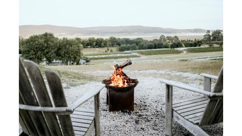 Lake George House | Edgar at Lake George Winery at Tiny Away