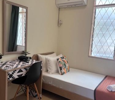 Batu Ferringhi Apartment | EE's Summer House - Homestay 3 min walk to beach