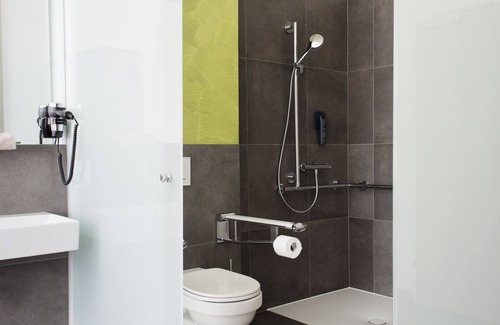 Traun Hotel | eee hotel TRAUN