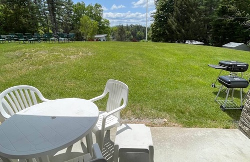 Wolfeboro Apartment | Efficiency 2-Piping Rock Resort