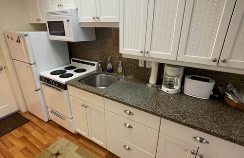Wolfeboro Apartment | Efficiency 3-Piping Rock Resort