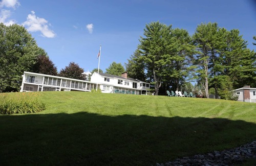 Wolfeboro Apartment | Efficiency 7-Piping Rock Resort