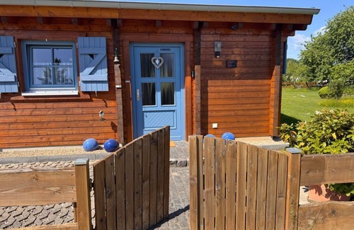 Hillesheim House | EifelChalet Niederehe - 4-bed vacation home EifelChalet, 2 bedrooms