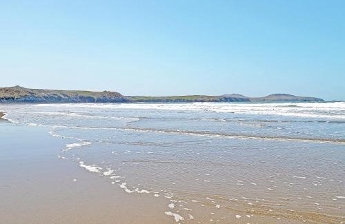 Glandyfi House | Eithinog