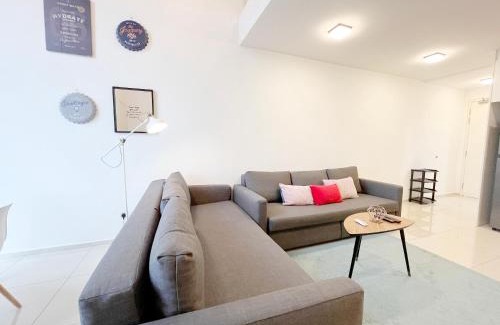 Taman Mutiara Apartment | EkoCheras Suite by MOKA