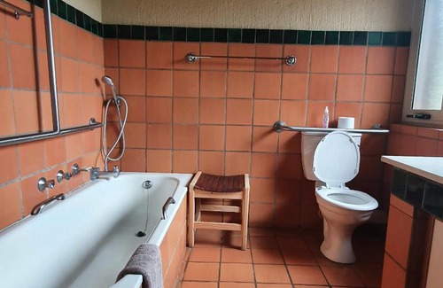 Maruleng Apartment | Ekuthuleni Hippo Rock