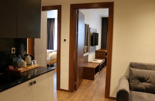 Algiers Hotel | El Aziz Inn