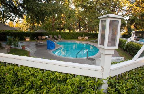 St. Helena Hotel | El Bonita Motel