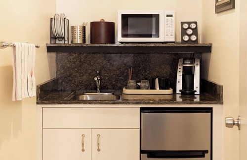 St. Helena Hotel | El Bonita Motel