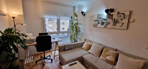 Gijon-Este Apartment | El Capricho de Miguel - 2 Hab con Wifi - VUT-4763-AS