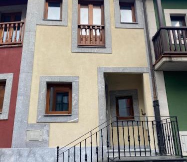 Pola de Siero House | El Capricho