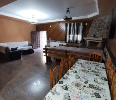 Navaluenga House | El Cauce