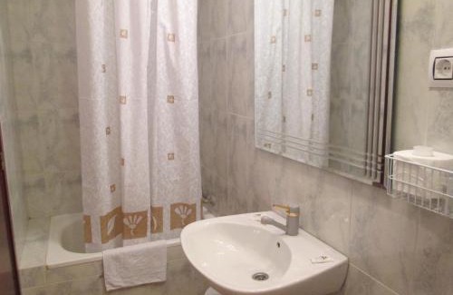 Broto House | El Chate