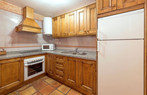 Huetor Santillan House | EL CIPRÉS/CASERÍO DEL COLMENAR HOUSE