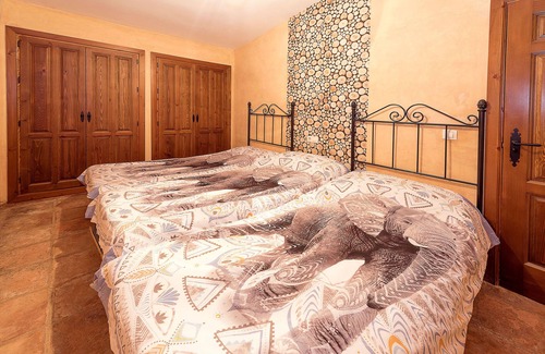 Huetor Santillan House | EL CIPRÉS/CASERÍO DEL COLMENAR HOUSE