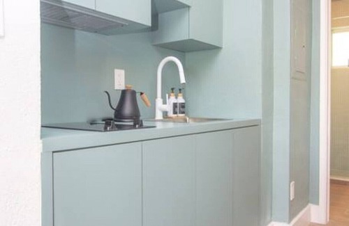 El Portal Apartment | El Portal #4 · Stylish One Bedroom Apartment in El Portal #4