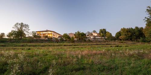 Sant Pere de Torello Apartment | El Rebastral - Mas Vinyoles Natura