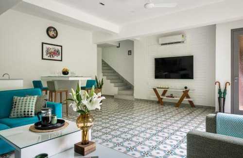 Assagao Apartment | El Rocio Estate 2bhk in Assagao with Common pool, Free Parking,8 min away from Vagator