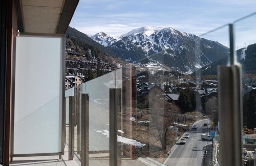El Tarter Apartment | El Tarter THE MIRROR & SPA luxury apartments