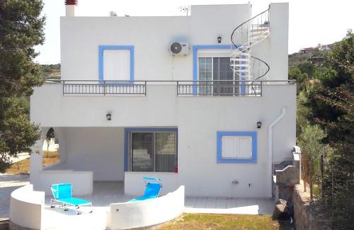 Elafonisos House | Elafonisos: Two storey house on the sea front