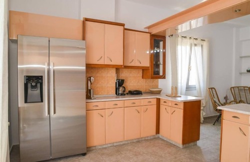 Adamas House | Eleftheria Home