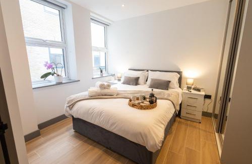 West Finchley Apartment | Elegant 1 Bedroom Flat in London