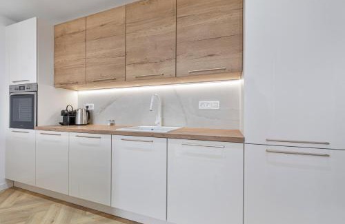 Nivy Apartment | Elegant 1BR Apt with AC