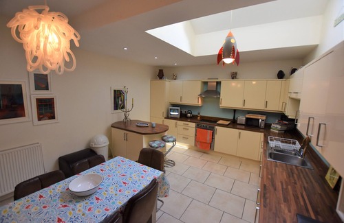 Aberdovey House | Elegant, 3 Storey Cottage In The Heart Of Aberdovey, Sleeps up to 8 Guests