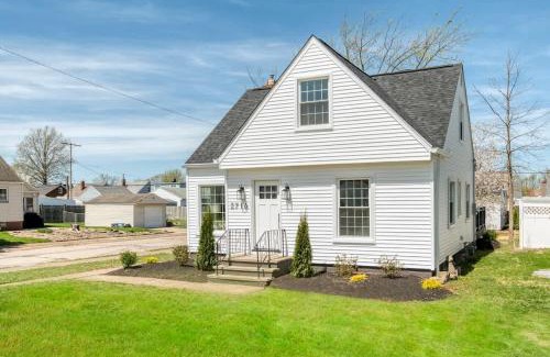 Parma House | Elegant 4BR Deck & Office