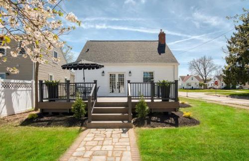 Parma House | Elegant 4BR Deck & Office