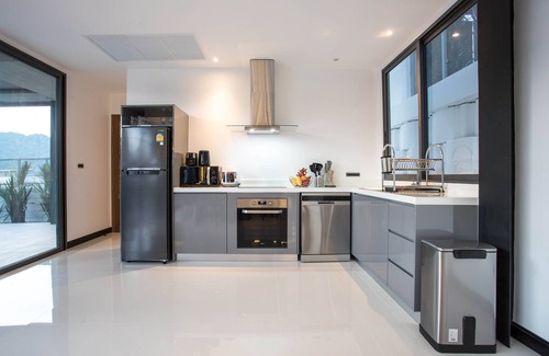 Ban Saiyuan Villa | Elegant 4BR Pool Villa Sunset Garden 3