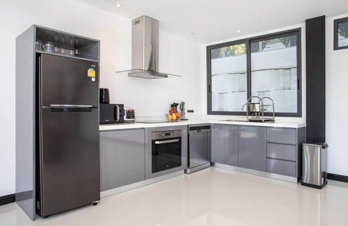Ban Saiyuan Villa | Elegant 4BR Pool Villa Sunset Garden 3