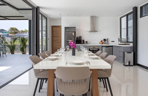 Ban Saiyuan Villa | Elegant 4BR Pool Villa Sunset Garden 3