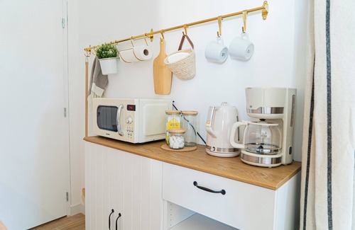 Perols Apartment | Elegant Apt between sea, ponds and nature, 5 minutes from beaches, direct access to streetcar.