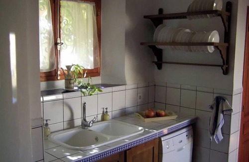 Pozo-Lorente Cottage | Elegant Manor House near Alcalá del Jucar with Piano!