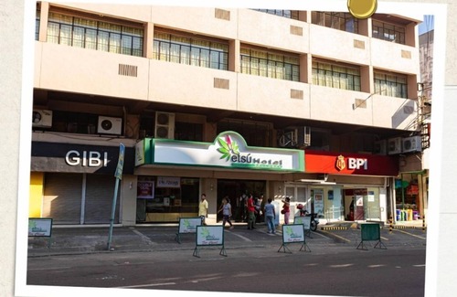 Downtown Tacloban Apartment | Elegant Studio in Tacloban at Etsu Hotel