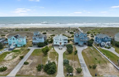 Waves House | Elegant Updated Oceanfront Home with Pool & Hot Tub