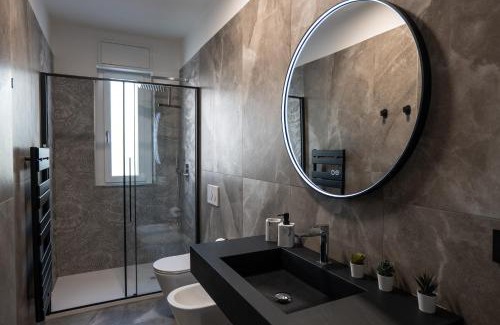 Bresso Apartment | Elegant Urban Home - Free Parking - 7min Niguarda