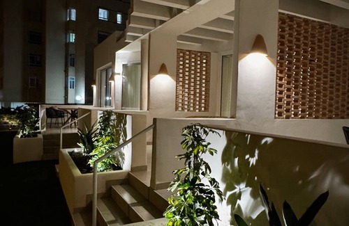 Urbanova Apartment | Elegante Casa con Vistas al mar en la Playa #2