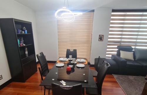Macrodistrito Sur Apartment | Elegante depa de 2 dormitorios calacoto entre calle 9 y 10