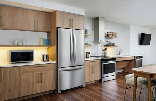 Ashley Oaks Hotel | Element Knoxville West