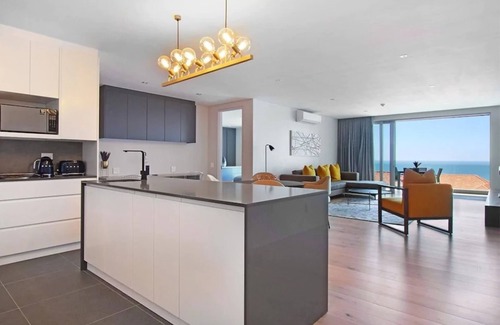 Sea Point Apartment | Elements Luxury Suites