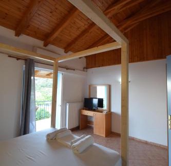 Livadi Apartment | Elena's Family Apartments