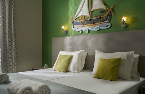 Kalamaki House | Elena Studios