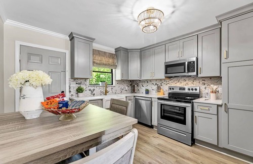 Gibsonville House | Elevate Your Escape: State of the Art 2BR Apt.